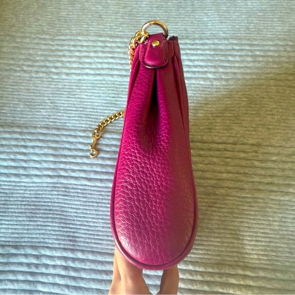 Coach / Bag Raspberry Pink w/Gold Chain & detachable Crossbody Strap - Picture 6 of 12